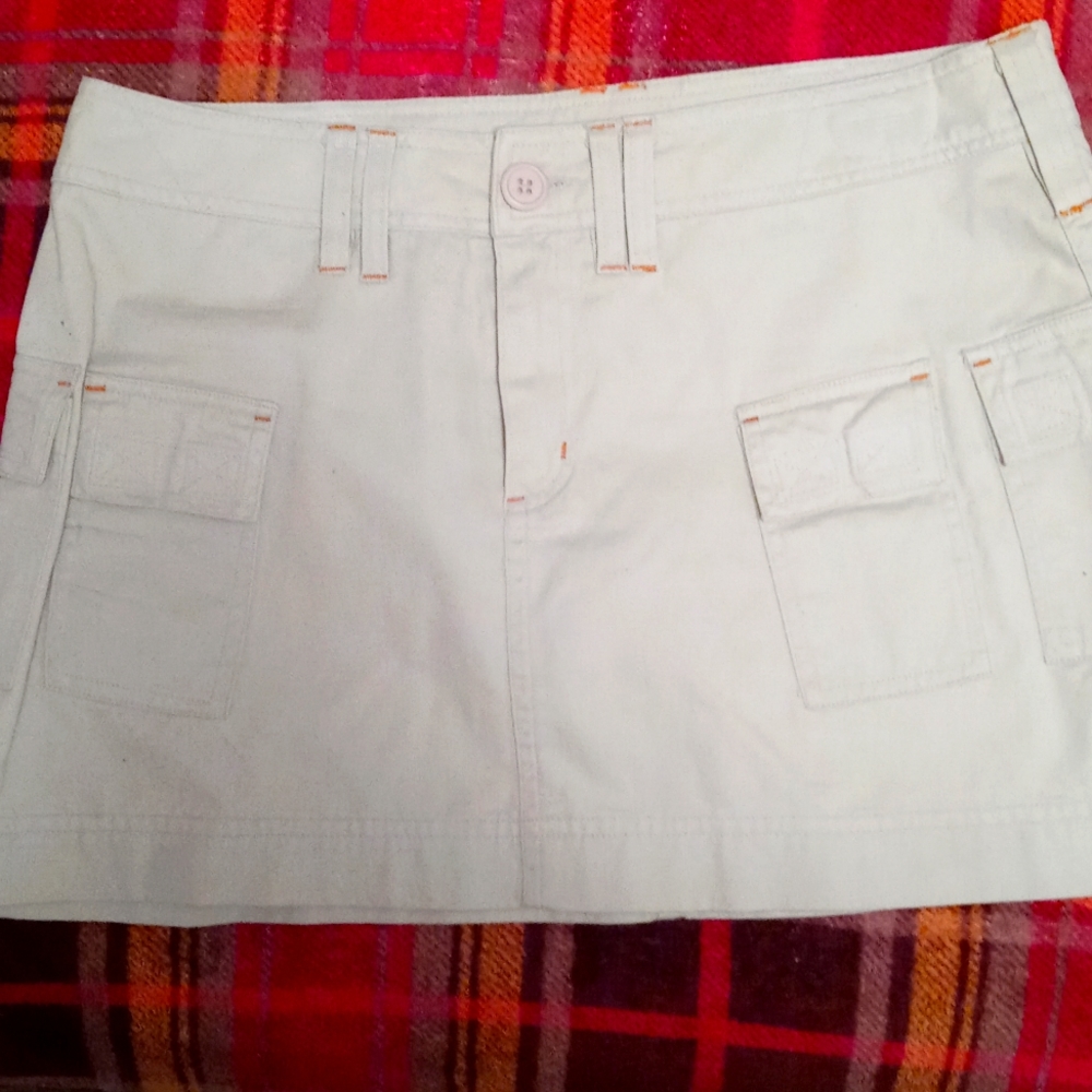 Cream mini skirt junior size 11 Brand New